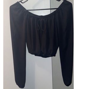 Woman’s Crop long sleeve top